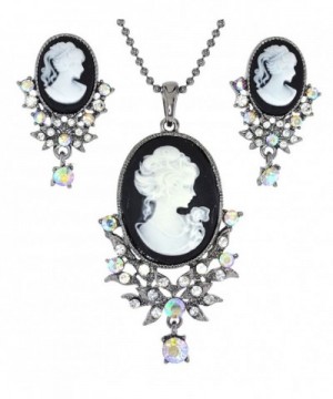 Matching Simulated Rhinestone Necklace Set clear